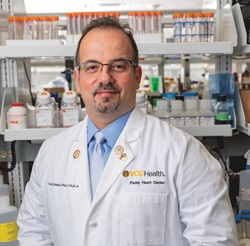 박사. 파디 살룸